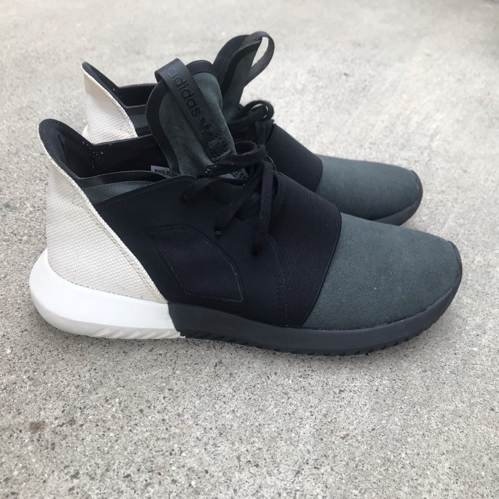 Black/White/Grey Adidas Tubular Defiant